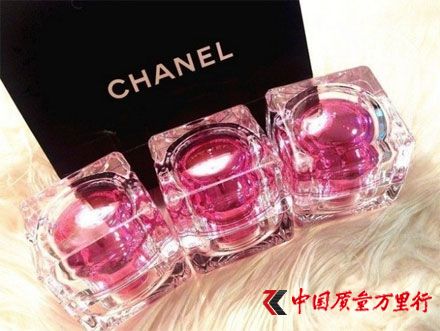微信朋友圈假貨泰國櫻花嫩紅素