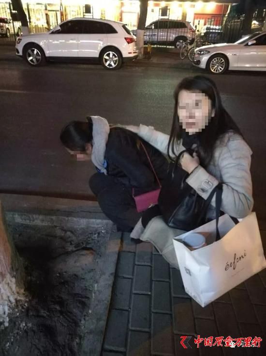 事發時有顧客出現嚴重嘔吐反應/受訪者提供