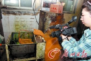 盛祿公司的部分生產器具污穢不堪。新華社發