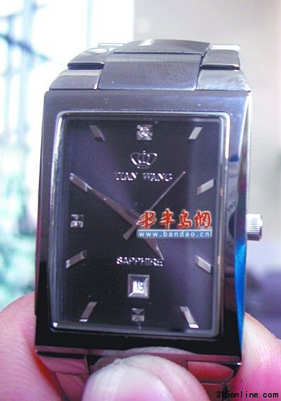 孫先生買(mǎi)的天王表指針掉漆了。