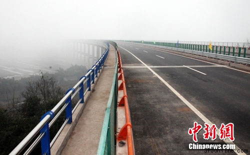 財經(jīng)好戲上半年輪番上演公路降費后續(xù)或更精彩(8)