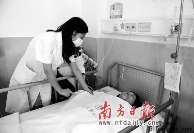 80后打工妹煤氣中毒成“植物人”被親情喚醒(圖)