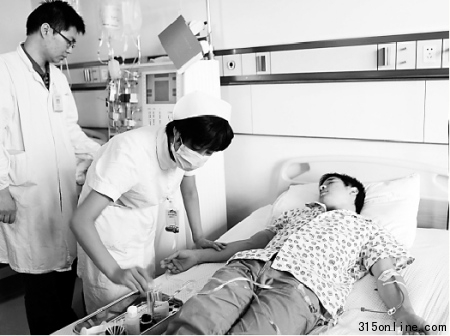 小伙捐干細胞救人遭家族阻攔被爺爺威脅斷絕關系