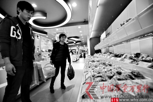 來伊份問題蜜餞已暫停銷售質(zhì)檢總局將嚴(yán)查